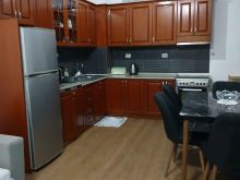 JEPET APARTAMENT ME QERA 2+1 FRESK