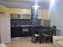APARTAMENT ME QERA 1+1 RRUGA KONGRESI I MANASTIRIT 42.000 LE