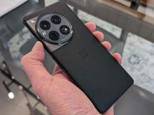 Shes OnePlus 12