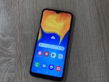 samsung a20e