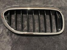 Grill origjinal per BMW G30 2017-2019, ana e djathte