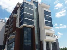 Lokali me qera 1400 m2