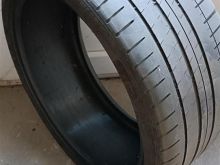 Goma e verës 275/30 R20