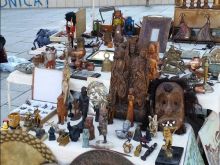 Relikte te vjetra,ore,vazo,skulpture,pikture etj