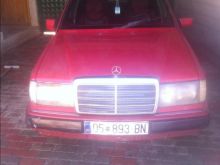 Mercedes 200 D 1vit regjistrim