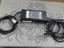 Biciklet mbushes adapter charger per biciklet 24v