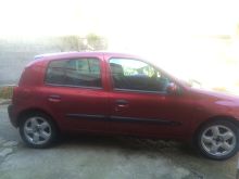 Shes veturen Renault Clio viti  2003 