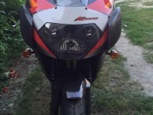 Aprilia rsv 1000