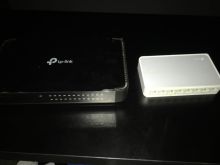 MODEM - SWITCH 1 GB dhe 100 MB 24 port dhe 8 port
