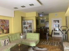 ● Shitet banesa 3 dhomshe, 85 m2, kati 2 , ne Kalabri