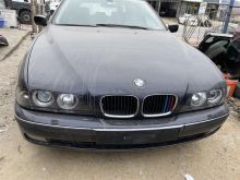 Shesmi pjes per bmw seria 5 2.8 benzin automatik viti 2000