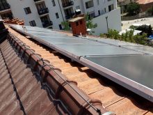 Panela solar per uj te nxehte 