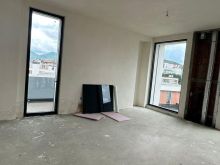 APARTAMENT NE SHITJE 3+1+2+2 PARKIME TE TULIPAN REZIDENCE
