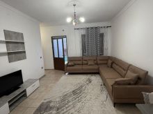 Jepet me qera apartament 2+1+verand