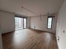Shitet apartament 2+1 tek Kompleksi Larti