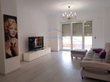 0697048063 Shitet, Apartament 3+1+3 Qender, Durres