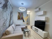 JEPET APARTAMENT 2+1 TEK ISH TREGU ELEKTRIK 650 EURO
