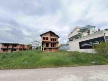 Shitet 🏡 shtëpia në Banjë të Pejës me 8 ari truall 🌿