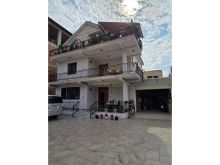 0694603851,Shitet, Vile+Truall, Bulevardi i Ri, Tirane.