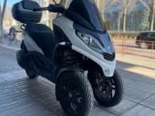 Piaggi MP3 300cc. Viti 2022