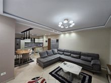 Jepet Apartament me qera 2+1  Liqeni i Thate