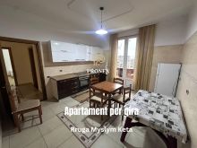 Apartament me qera - Rruga Myslym Keta
