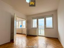 Banesë / Zyrë 60m² me #QIRA në Qendër