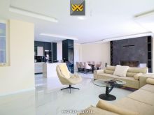 Shtëpi 239m² për #SHITJE në Taslixhe