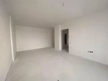 Banesë në shitje në lagjen Mati 1