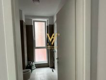 JEPET ZYRE 122 M2 ME QERA TE STACIONI I TRENIT 1.300 EURO