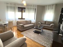 APARTAMENT 2+1+2 ME QIRA TEK RRUGA BARRIKADAVE