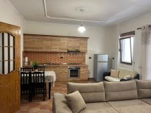 Apartament 2+1 Me Qira prane Gjimnazit Petro Nini Luarasi, T