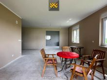 Shtëpi 220m² për #SHITJE në Lebanë