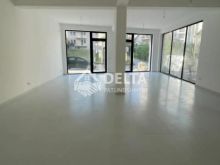 Lokal me qira 100m2 ne Muharrem Fejza !DELTA