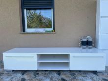 Komod tv