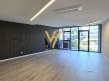 JEPET ZYRE 102 M2 ME QERA TE LAKE VIEW 1.500 EURO