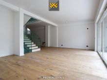 Shtëpi 244m² për #SHITJE në Marigona Hill