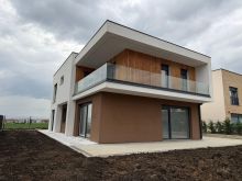 Shitet shtëpia luksoze në Veternik, mbrapa lagjes 038