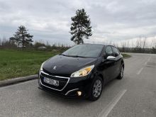 Peugot 208 viti 2015  Me Dogan te paguar 170.000 Km