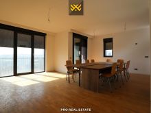 Banesë / Zyrë 129m² me #QIRA në Aktash