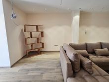 🏡 Jepet me Qira Apartament 3+1+2 – Bulevardi Zhan D’Ark