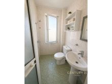 SHITET APARTAMENT 2+1 TE MEDRESEJA