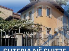 🏡 Shtëpi në shitje 350m² me 6 ari tokë – Qendër, Pejë