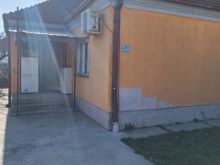 Leshohet shtepia me qera