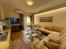 SHITET APARTAMENT 1+1 NË LUNGOMARE, PAMJE NGA DETI