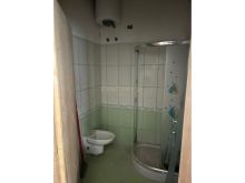 SHITET APARTAMENT TEK STACIONI I PARE NE PLAZH , DURRES !!!!