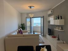 Shitet apartament 2+1+Garazhd