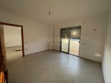 0697603180JEPET ME QIRA APARTAMENT 2+1+2 TUALETE TEK DREJTOR