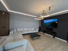 APARTAMENT DUPLEX ME QIRA TE SQUARE 21