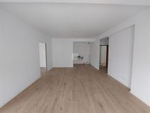 SHITET APARTAMENT 2+1 ME PAMJE PJESËRISHT NGA DETI, SHKEMBI 